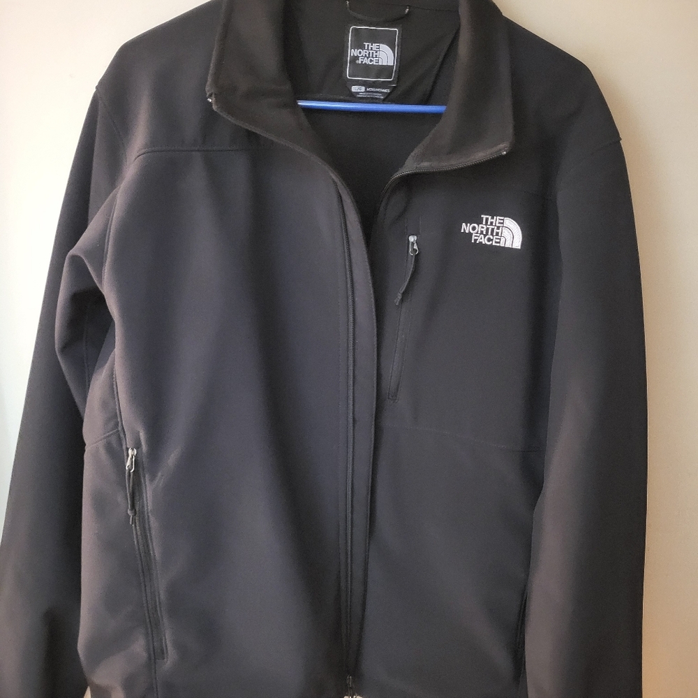 The North Face Men's Black Performance Jacket